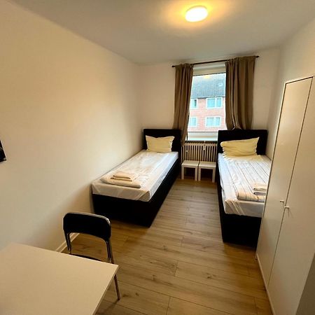 3-Zimmer Monteurwohnung Mit Balkon Neumünster Exteriör bild