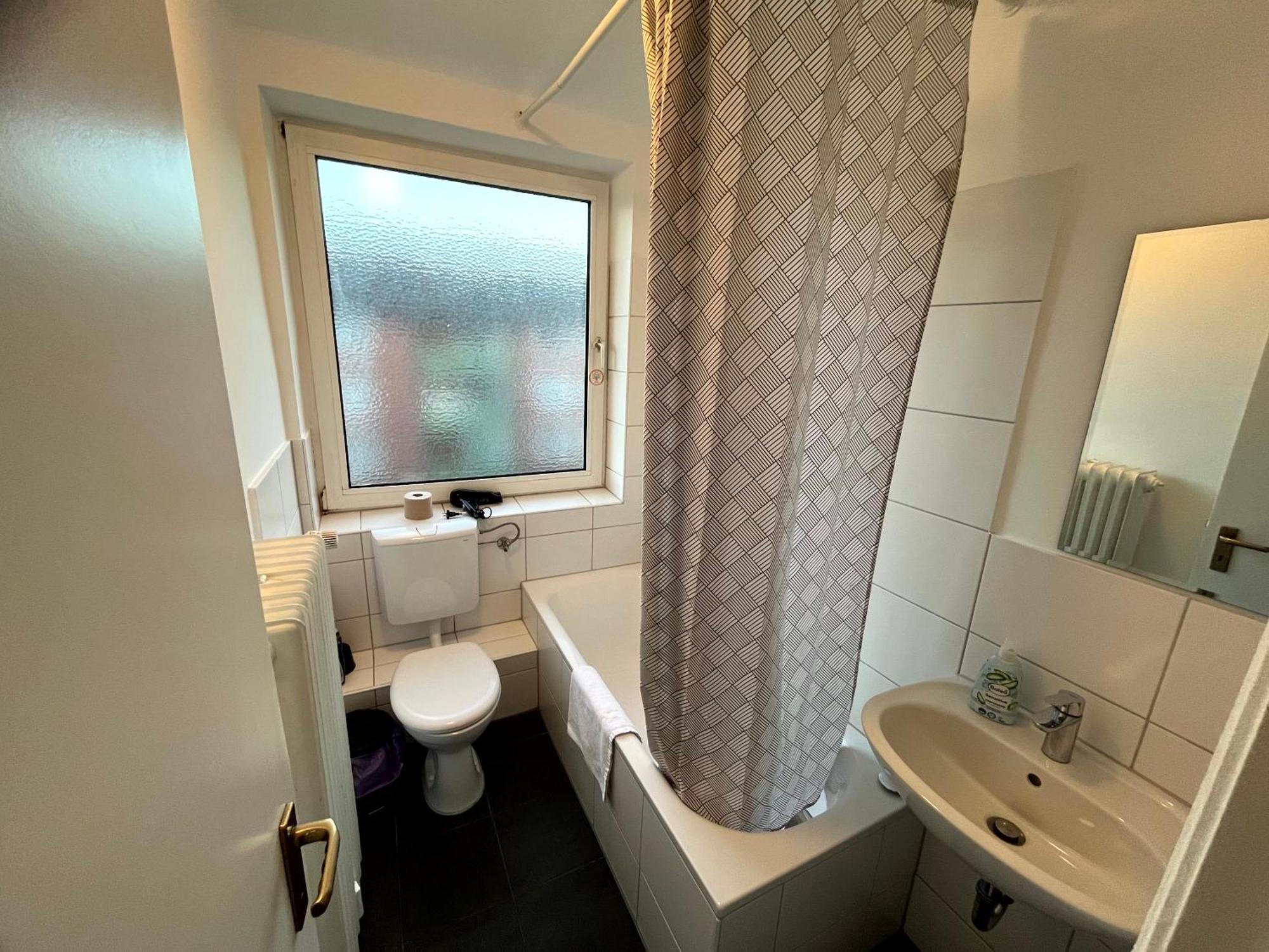 3-Zimmer Monteurwohnung Mit Balkon Neumünster Exteriör bild