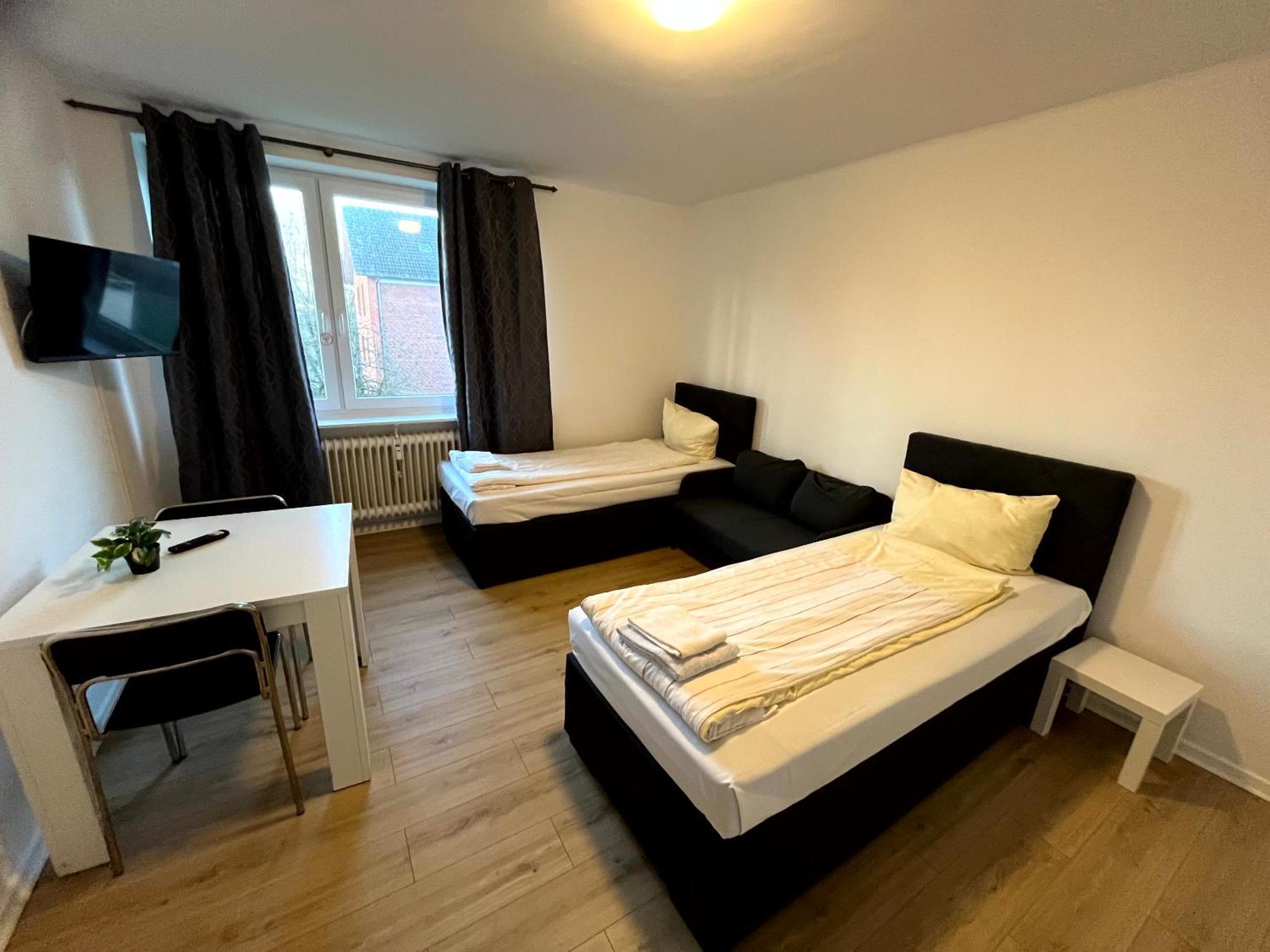 3-Zimmer Monteurwohnung Mit Balkon Neumünster Exteriör bild