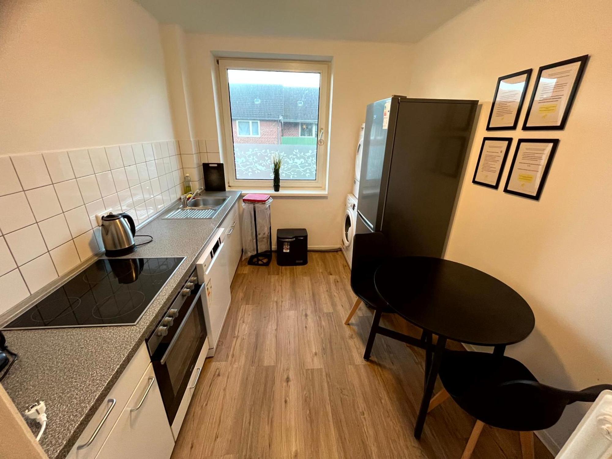3-Zimmer Monteurwohnung Mit Balkon Neumünster Exteriör bild